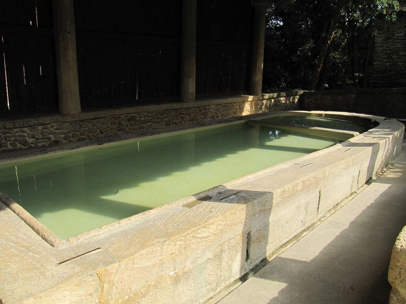 Le Pin et son lavoir